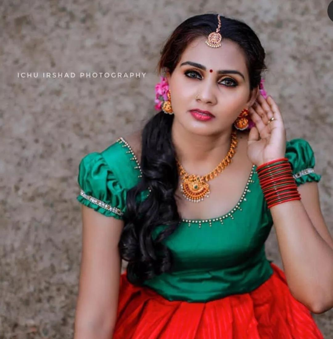 SUJI'S BEAUTY PARLOUR MELE PATTAMBI